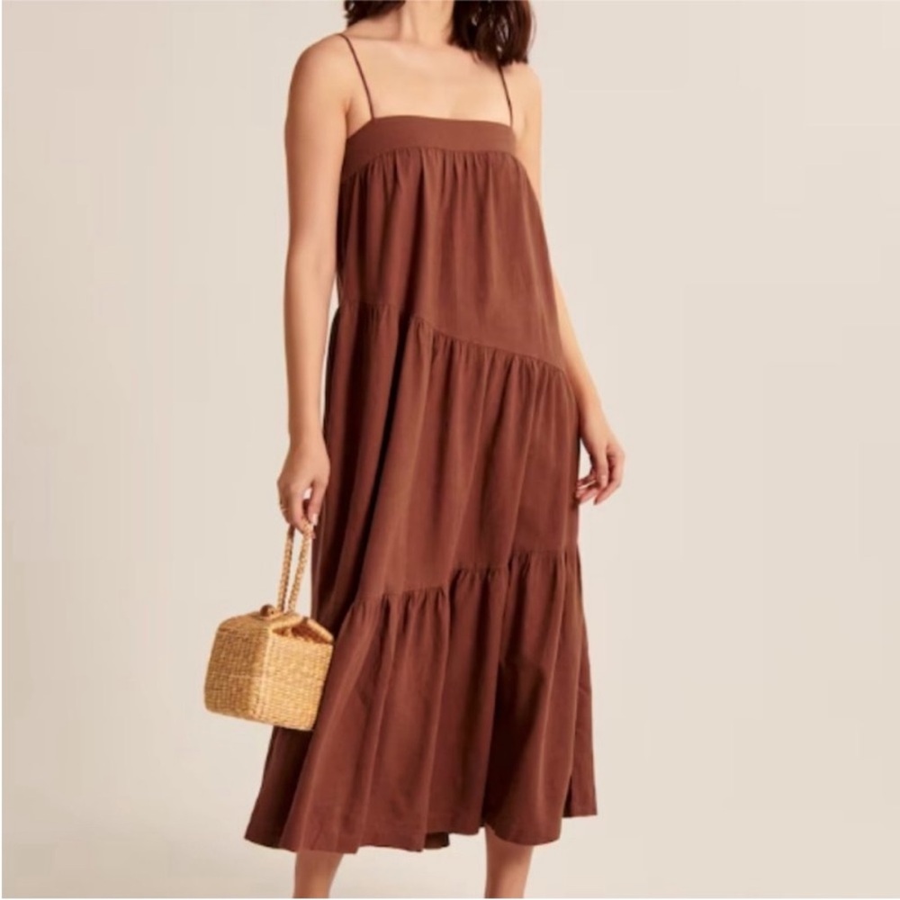 Abercrombie & Fitch | Medium | Asymmetrical tiered maxi dress | dark amb…